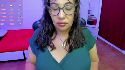 esme online show from May 16, 7:24 pm