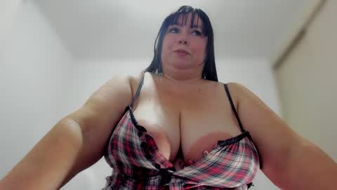 Esmeralda online show from December 16, 11:07 pm