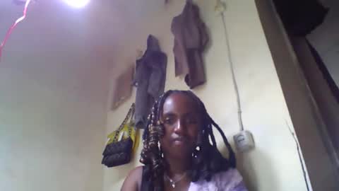 estanie online show from October 12, 6:54 pm