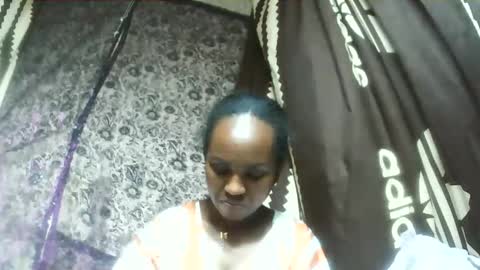 estanie online show from November 16, 8:53 pm