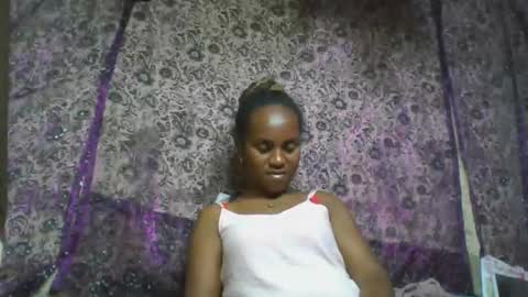 estanie online show from November 1, 7:18 pm