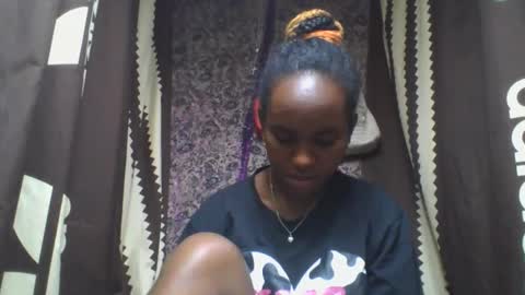 estanie online show from October 17, 7:33 am