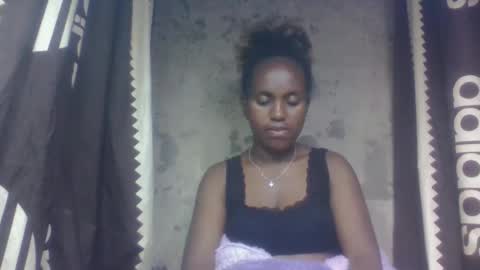 estanie online show from September 29, 7:52 pm