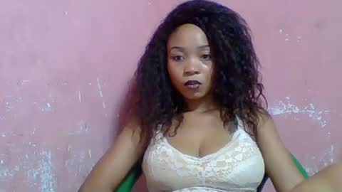 estelah20 online show from October 23, 9:48 am