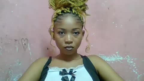 estelah20 online show from January 9, 12:09 pm