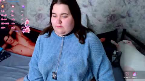 estelle_hicks online show from December 9, 6:46 pm