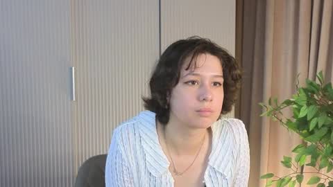 Lily online show from May 11, 4:04 pm