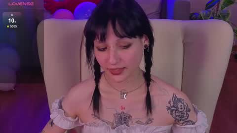 Ester online show from October 6, 12:11 pm