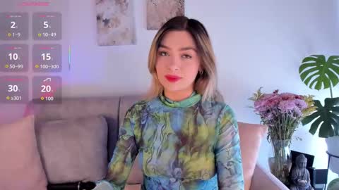 Snapshot of estercollins_ chatting on September 9, 7:24 pm Is secret online show from September 9, 7:24 pm