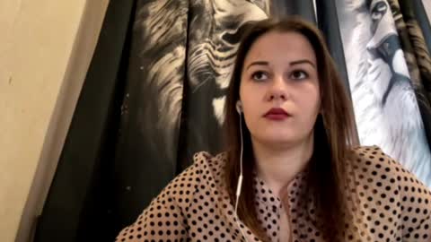 Tina online show from April 3, 8:23 am