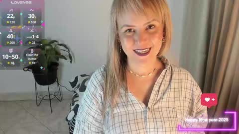 - E S T R E L L A  M I L F - online show from November 6, 2:39 am