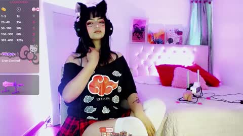 Moon online show from November 2, 8:34 pm