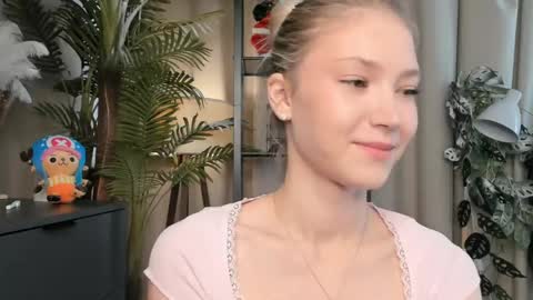 Natalie online show from May 16, 6:16 am