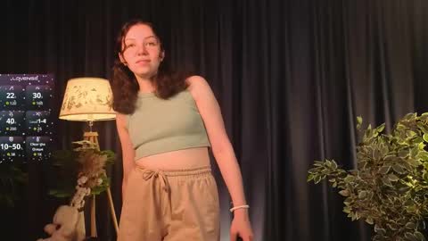 Jessi online show from April 28, 1:25 am