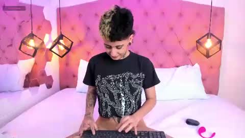 Ethan online show from August 5, 5:47 am