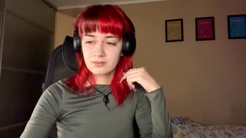 Emily online show from December 19, 5:10 am