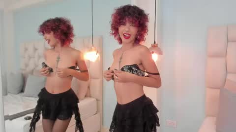 Eva  online show from May 11, 4:03 am