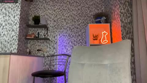 Eva  online show from February 20, 7:41 pm