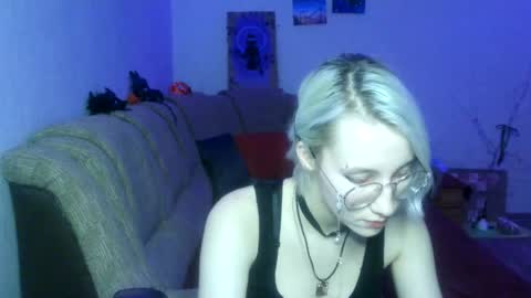 eva_forrest online show from February 22, 11:54 pm