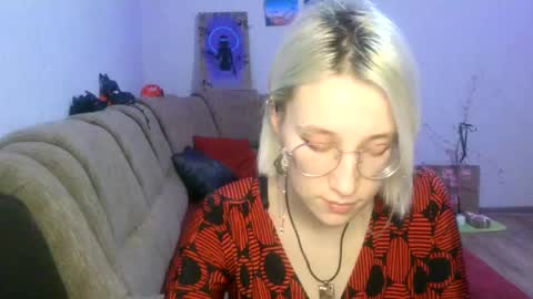 eva_forrest online show from February 20, 3:19 pm