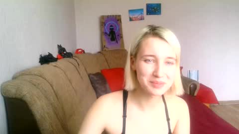 eva_forrest online show from February 28, 9:36 am