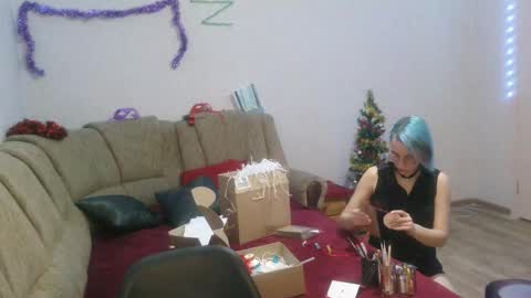 eva_forrest online show from December 21, 3:53 pm