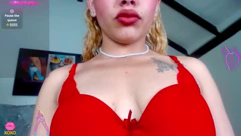 EVA online show from December 2, 2:40 pm