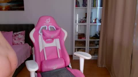 Eva LIss online show from May 10, 4:14 am