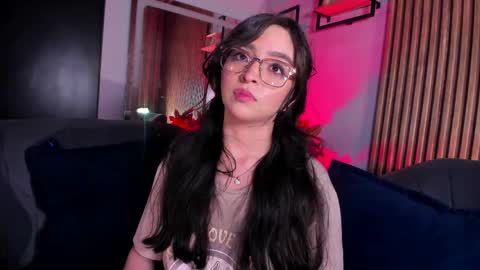 Angelinne online show from May 7, 3:11 am
