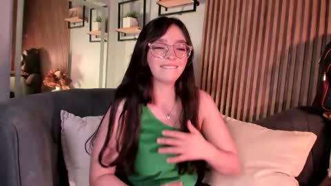 Angelinne online show from May 15, 8:06 am