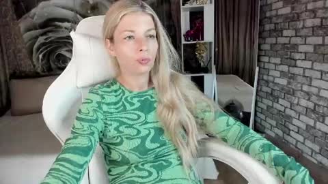 Eva online show from May 6, 5:17 pm