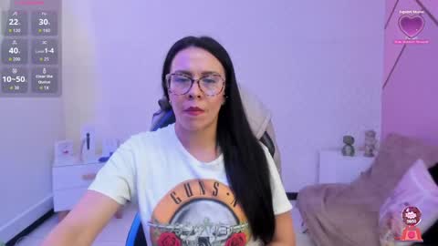 Eva  online show from April 29, 4:20 pm