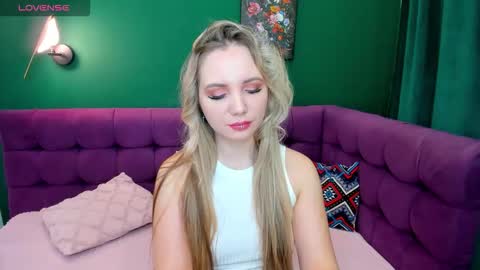 Eva 3 online show from October 12, 1:41 am