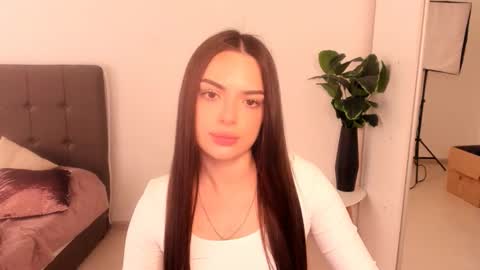 Eva online show from April 8, 2:52 pm