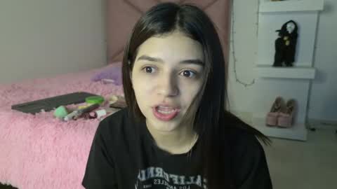 Eva Sin online show from May 2, 11:30 pm