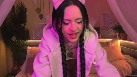 Ariel online show from February 6, 5:22 am