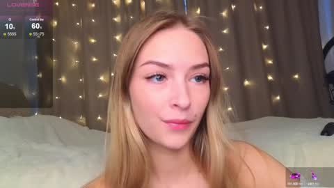 Snapshot of eva_vex chatting on December 28, 1:06 pm Hello Im Eva online show from December 28, 1:06 pm