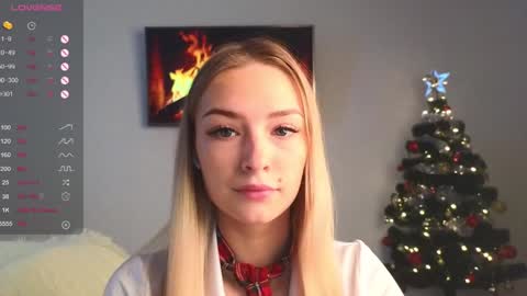 Snapshot of eva_vex chatting on January 19, 12:50 pm Hello Im Eva online show from January 19, 12:50 pm