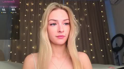 Snapshot of eva_vex chatting on January 9, 8:03 am Hello Im Eva online show from January 9, 8:03 am