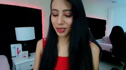 Snapshot of evaa_cloee chatting on October 10, 3:55 am EVA CLOEE online show from October 10, 3:55 am