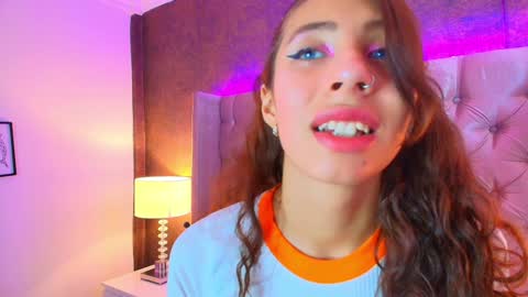 Snapshot of evaa_cloee chatting on February 7, 10:20 pm EVA CLOEE online show from February 7, 10:20 pm