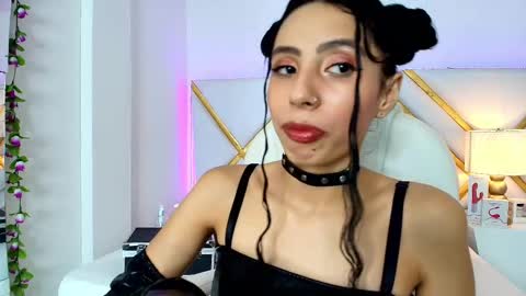 Snapshot of evaa_cloee chatting on September 23, 4:43 am EVA CLOEE online show from September 23, 4:43 am