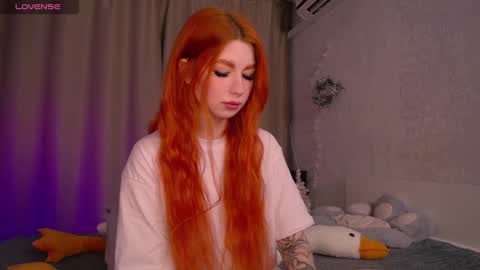 Snapshot of evaa_moonn_ chatting on December 25, 9:45 am Eva online show from December 25, 9:45 am