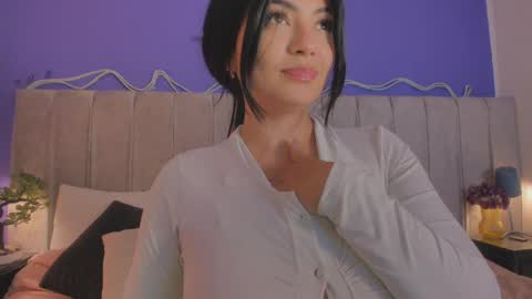 julieth online show from May 8, 9:05 pm