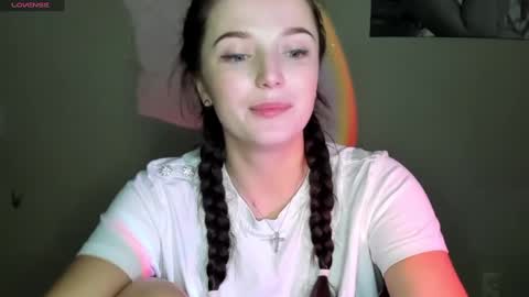 Snapshot of evaamillerr chatting on December 2, 8:48 am Eva online show from December 2, 8:48 am