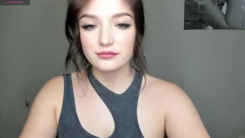 Snapshot of evaamillerr chatting on January 7, 10:22 am Eva online show from January 7, 10:22 am