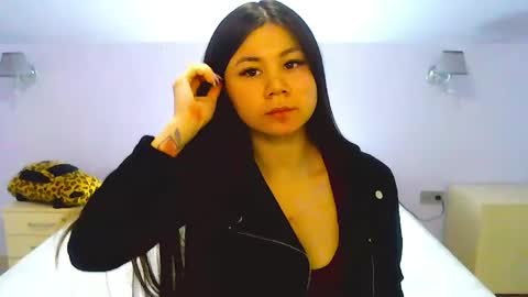 EvaBlis online show from March 29, 9:25 pm