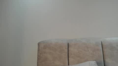 evacollins12 online show from September 22, 1:48 am