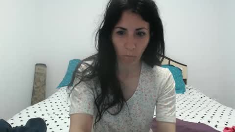 hornycrissyyourlove online show from May 7, 2:49 am