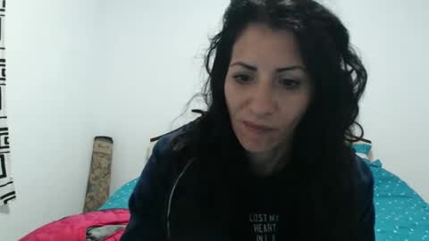 hornycrissyyourlove online show from May 1, 3:10 am
